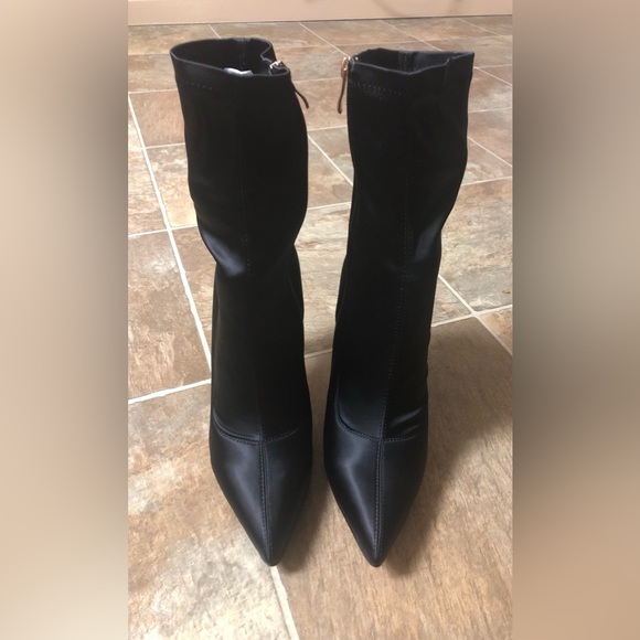 AZALEA WANG QUEEN of KINGS STILETTO BOOTIES SIZE: 9.0 - Picture 5 of 13